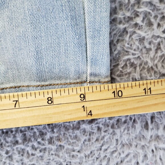 Bit & Bridle Shorts Womens Size 4 Light Blue Denim Classic Stretch *NWT* - Picture 7 of 11